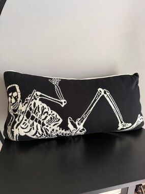 Skeleton Halloween Pillow